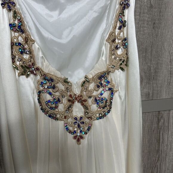 Sherri Hill Silk Ivory Formal Dress Jeweled Open Back Train Size 10 Altered - Picture 7 of 16
